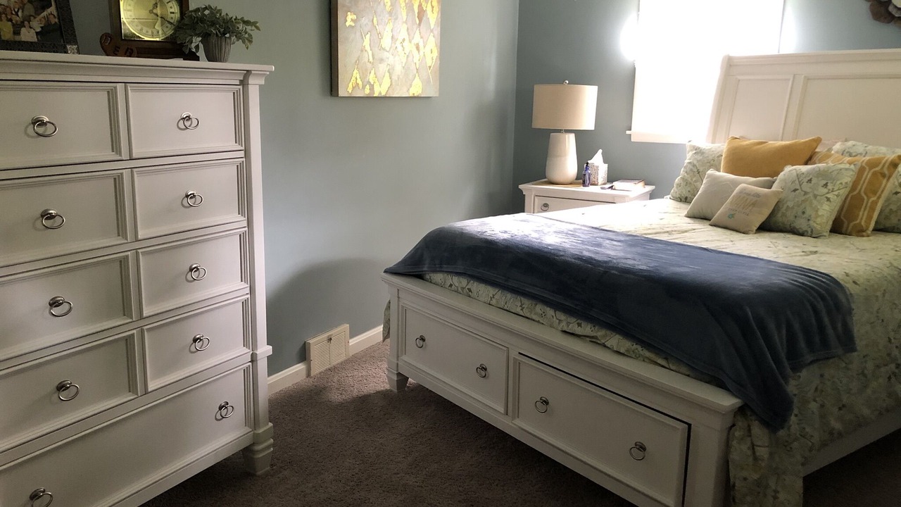 Photo of Bedroom in Wales Center