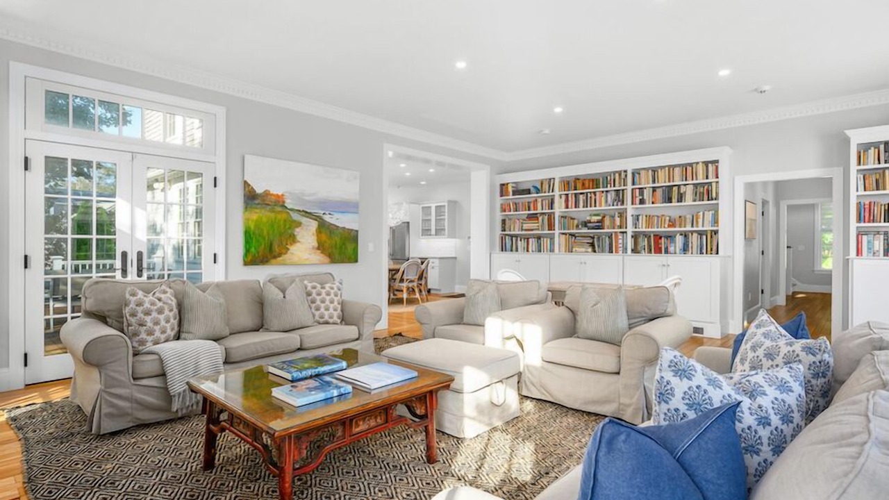 Photo of Livingroom in East Dennis