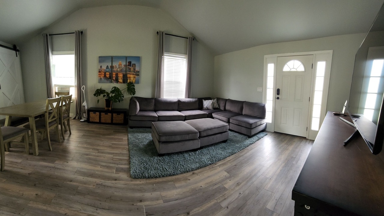 Photo of Livingroom in Jeffersonville - Clarksville