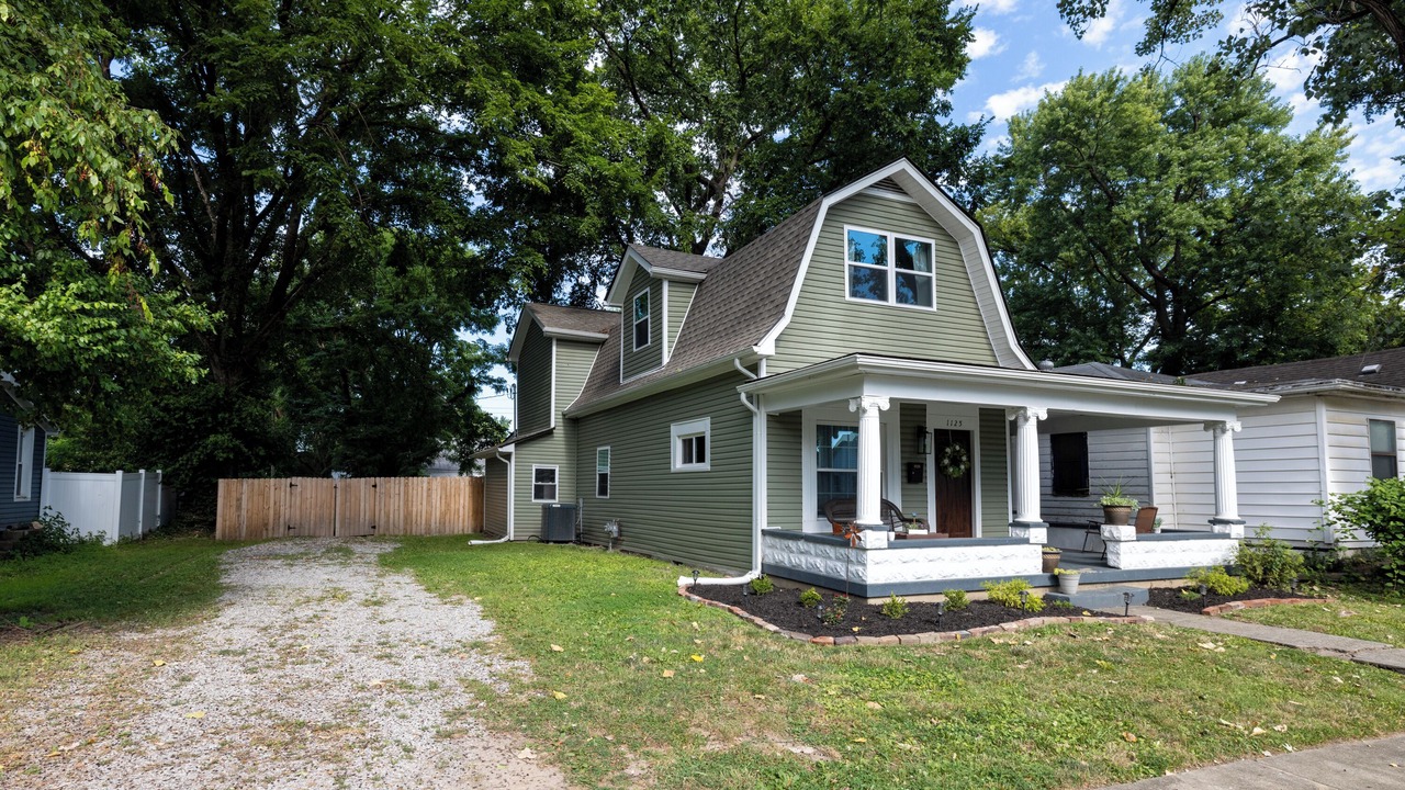 Photo of Outdoor in Clarksville