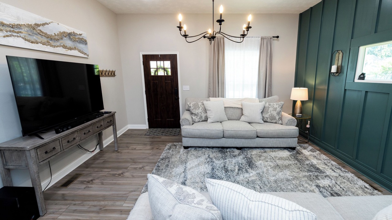 Photo of Livingroom in Clarksville