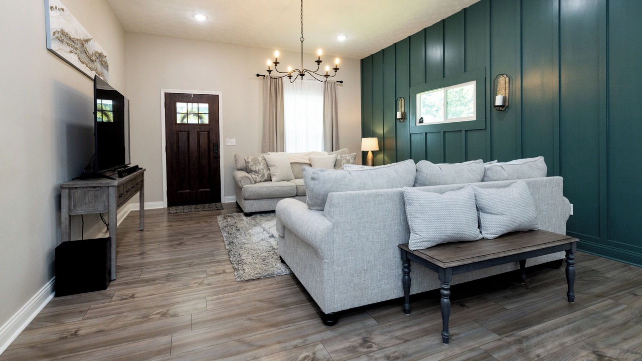 Photo of Livingroom in Clarksville