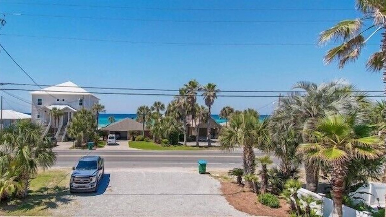 Photo of Patio Balcony in Laguna Beach Estates
