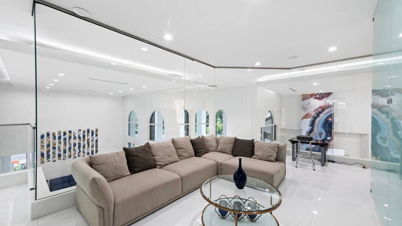 Photo of Livingroom in Davie