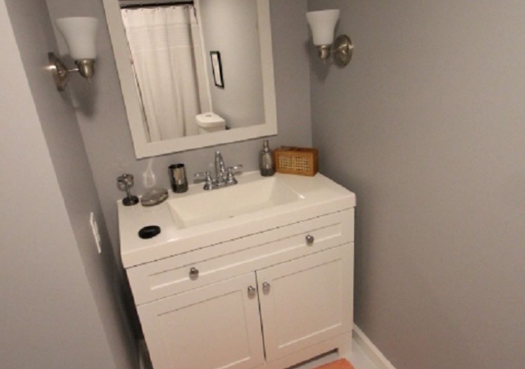 Photo of Bathroom in Town of Delaware