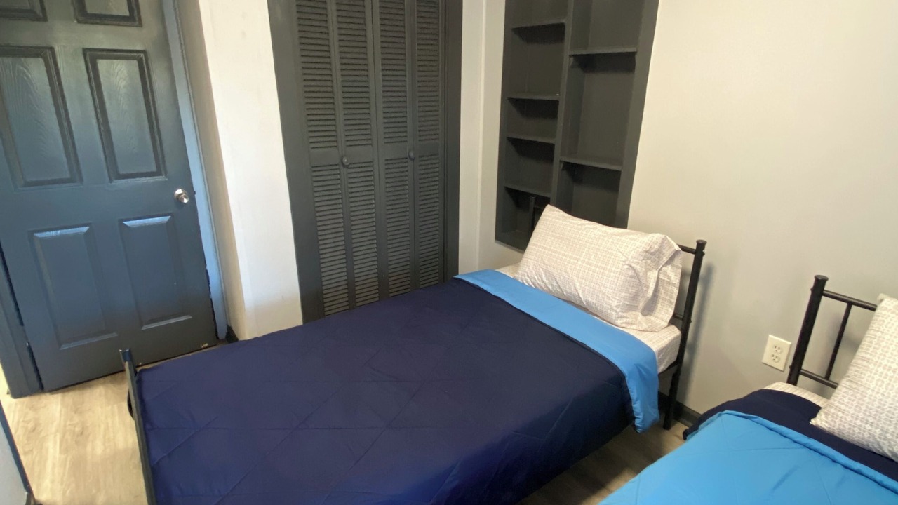 Photo of Bedroom in Brooksville