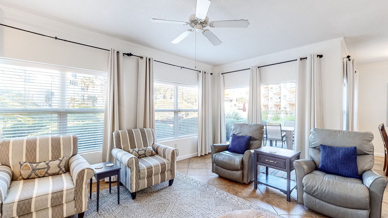 Photo of Livingroom in Frangista Beach