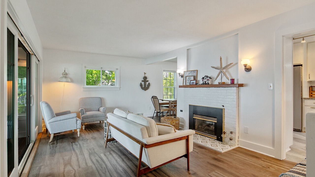Photo of Livingroom in Town of Owasco