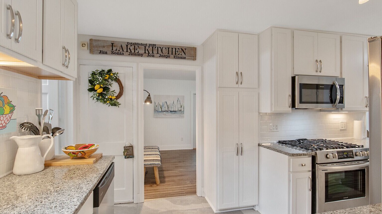 Photo of Kitchen in Town of Owasco