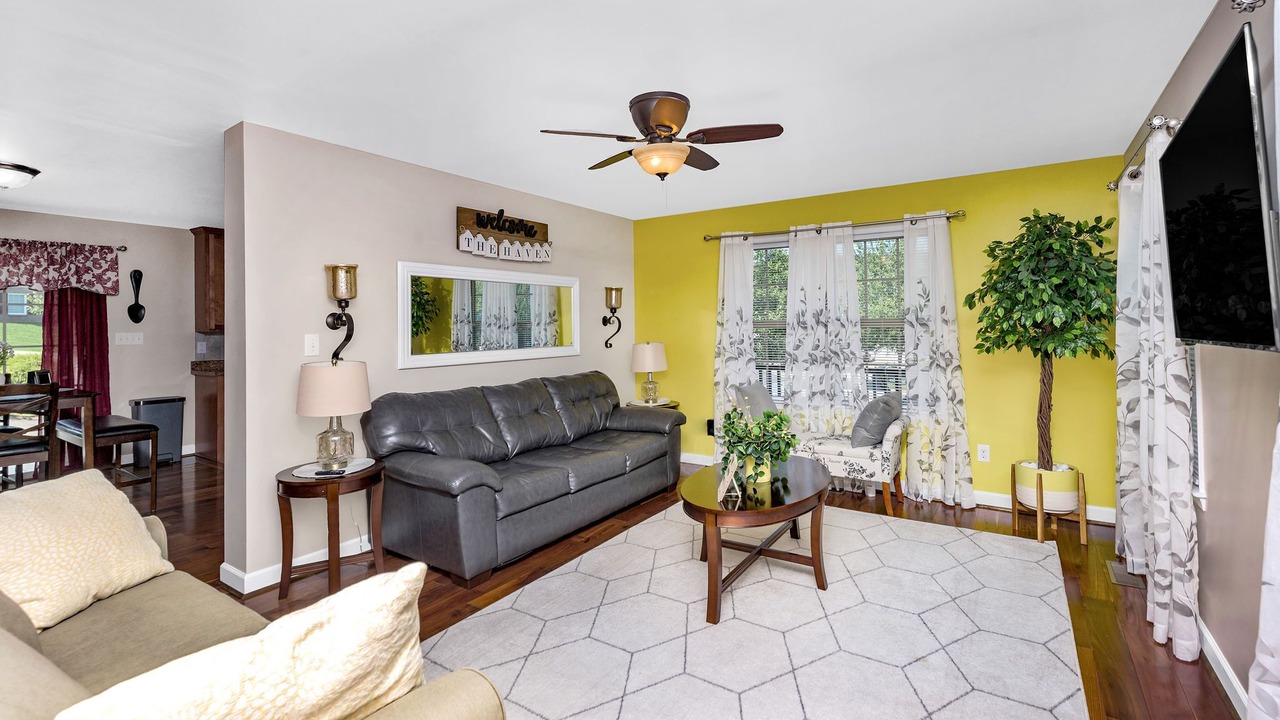 Photo of Livingroom in Waynesboro