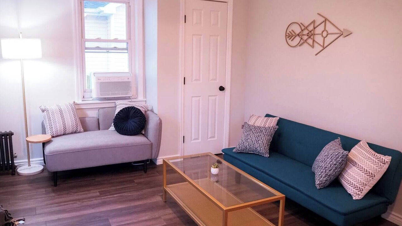 Photo of Bedroom in Long Beach