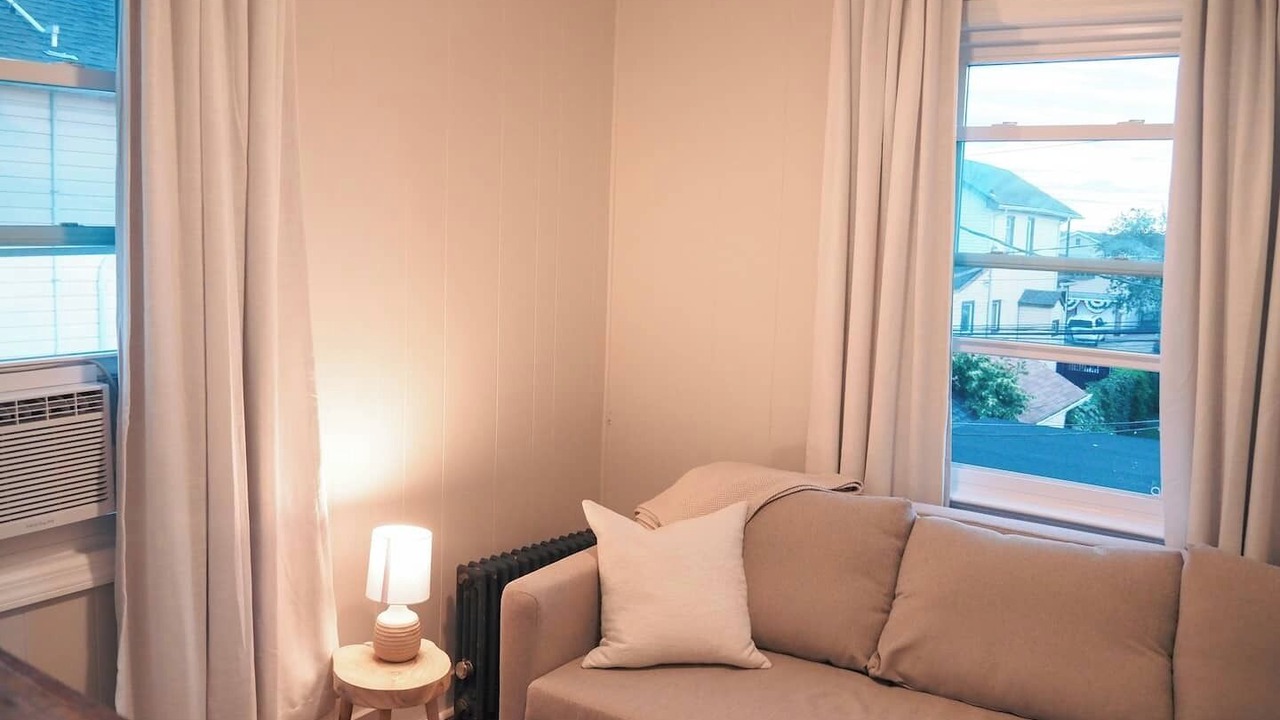 Photo of Livingroom in Long Beach