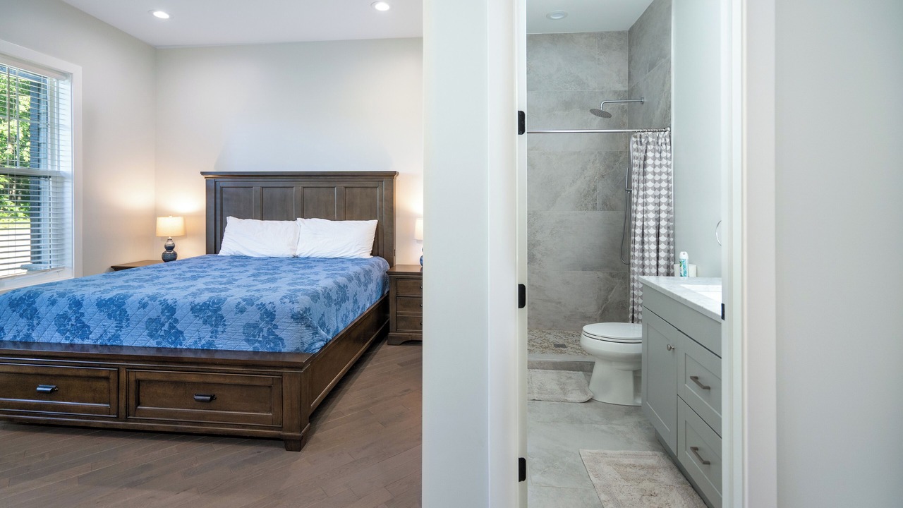Photo of Bedroom in Delong