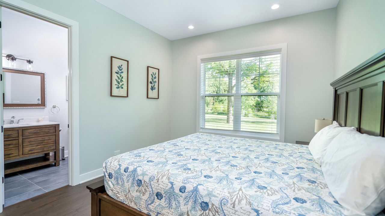 Photo of Bedroom in Delong
