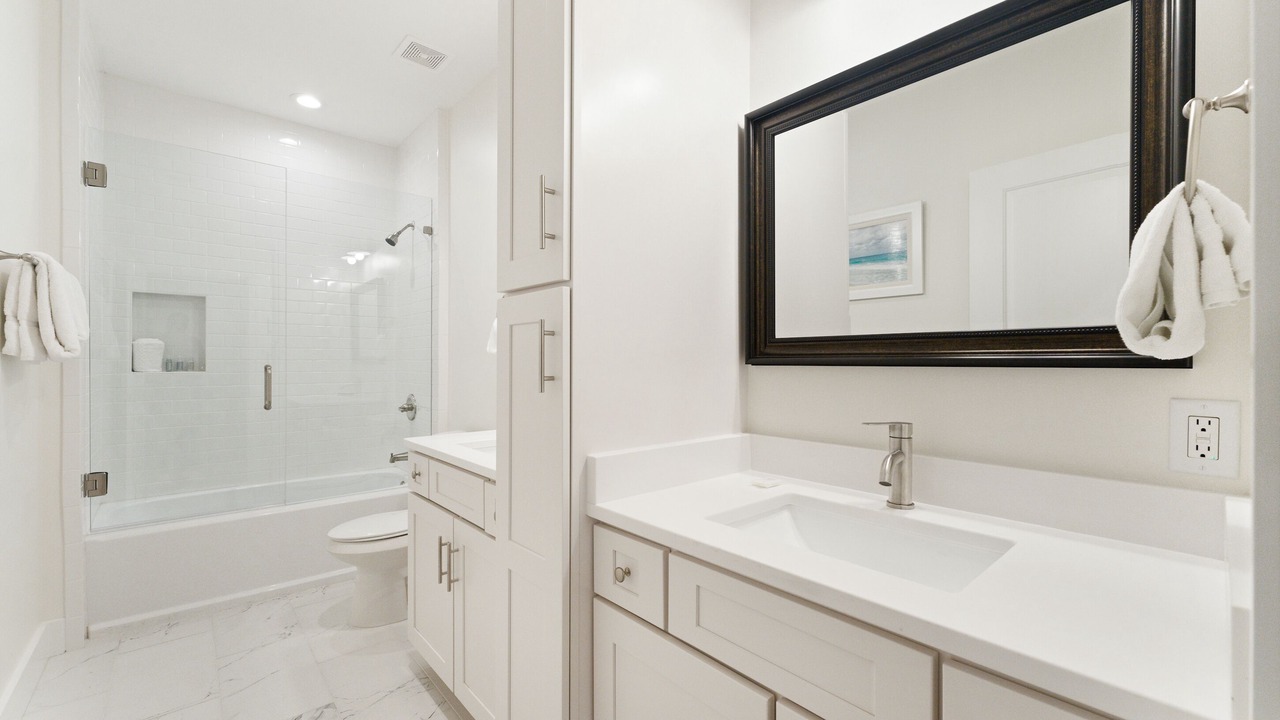 Photo of Bathroom in Treetop