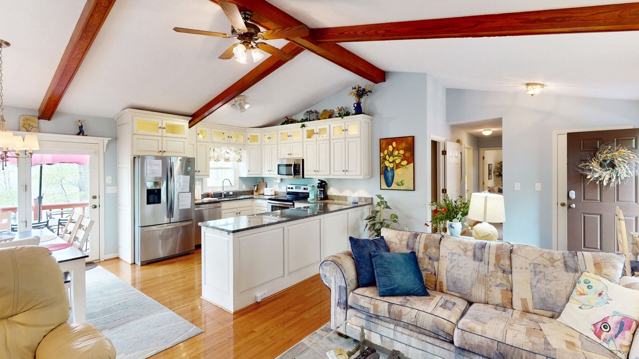 Photo of Livingroom in Westlake Corner