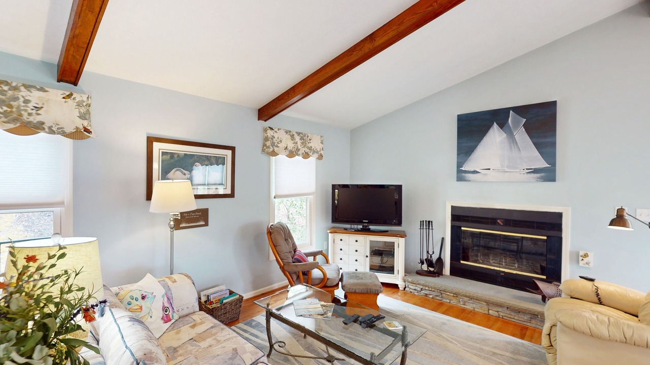 Photo of Livingroom in Westlake Corner