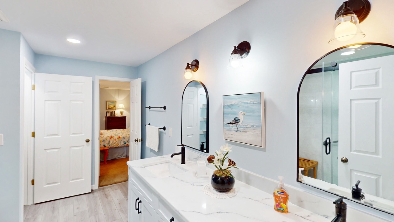 Photo of Bathroom in Westlake Corner