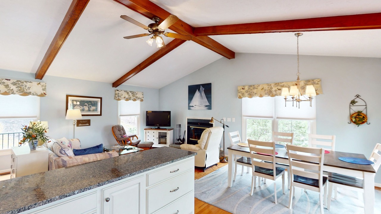 Photo of Livingroom in Westlake Corner