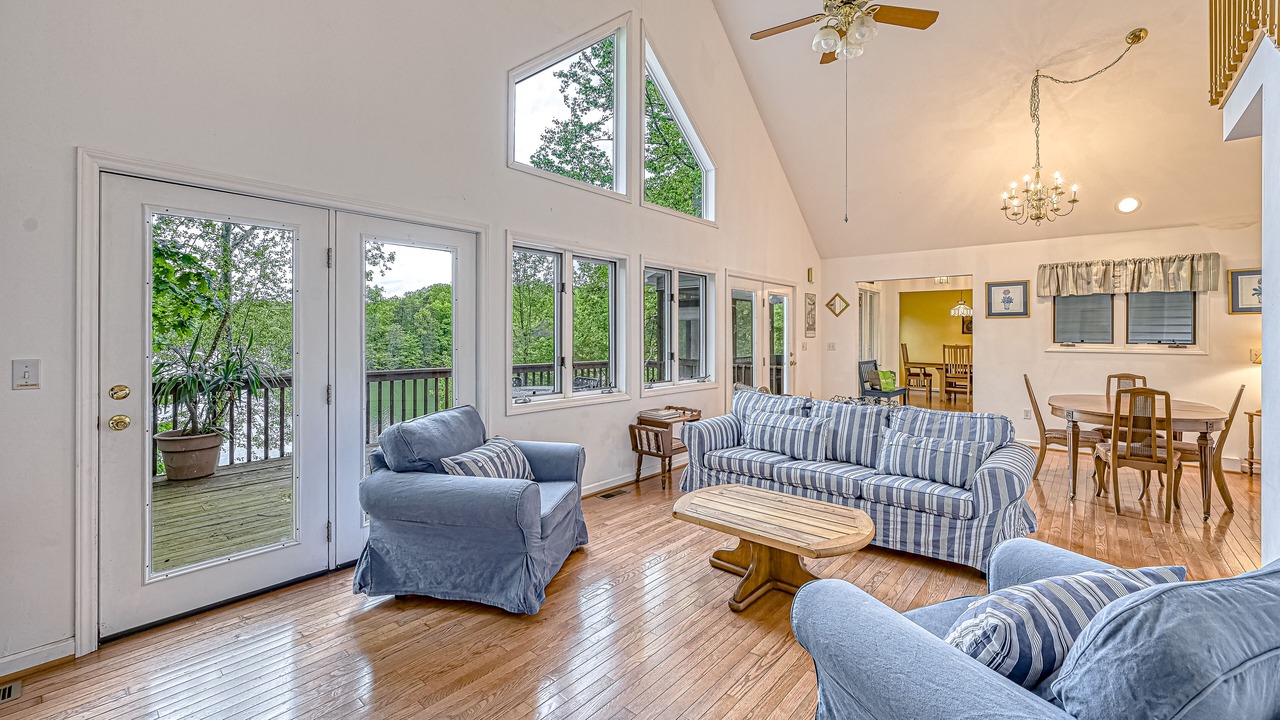Photo of Livingroom in High Point