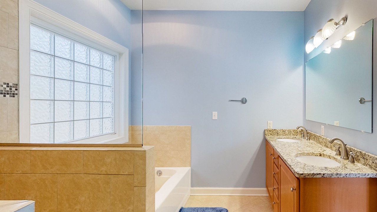 Photo of Bathroom in Westlake Corner