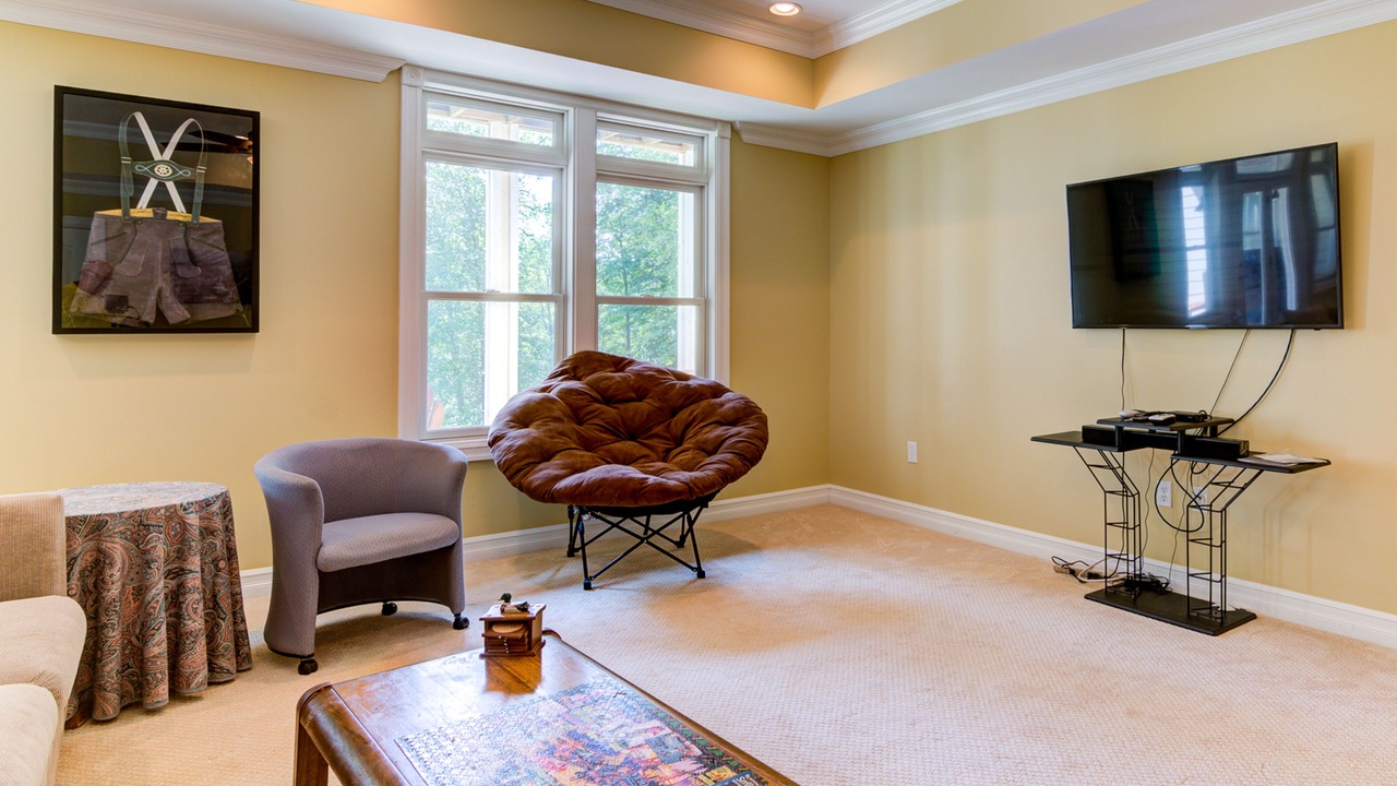 Photo of Livingroom in Westlake Corner