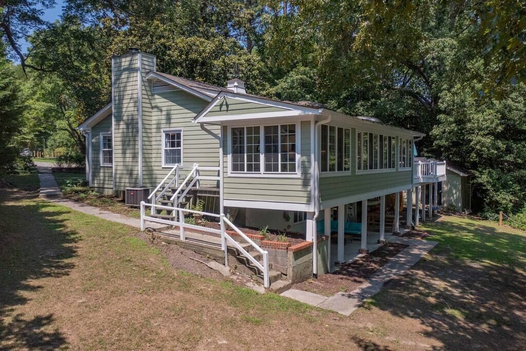 Photo of Outdoor in White Stone