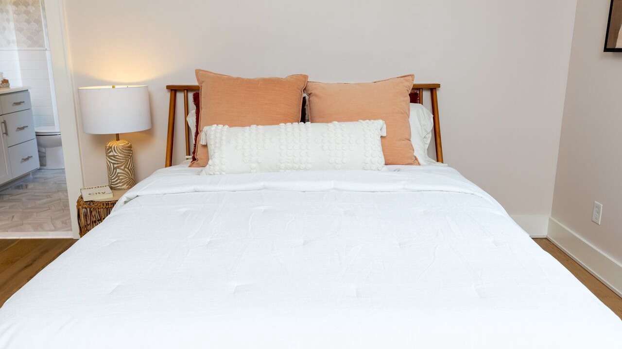 Photo of Bedroom in Boyd Tavern
