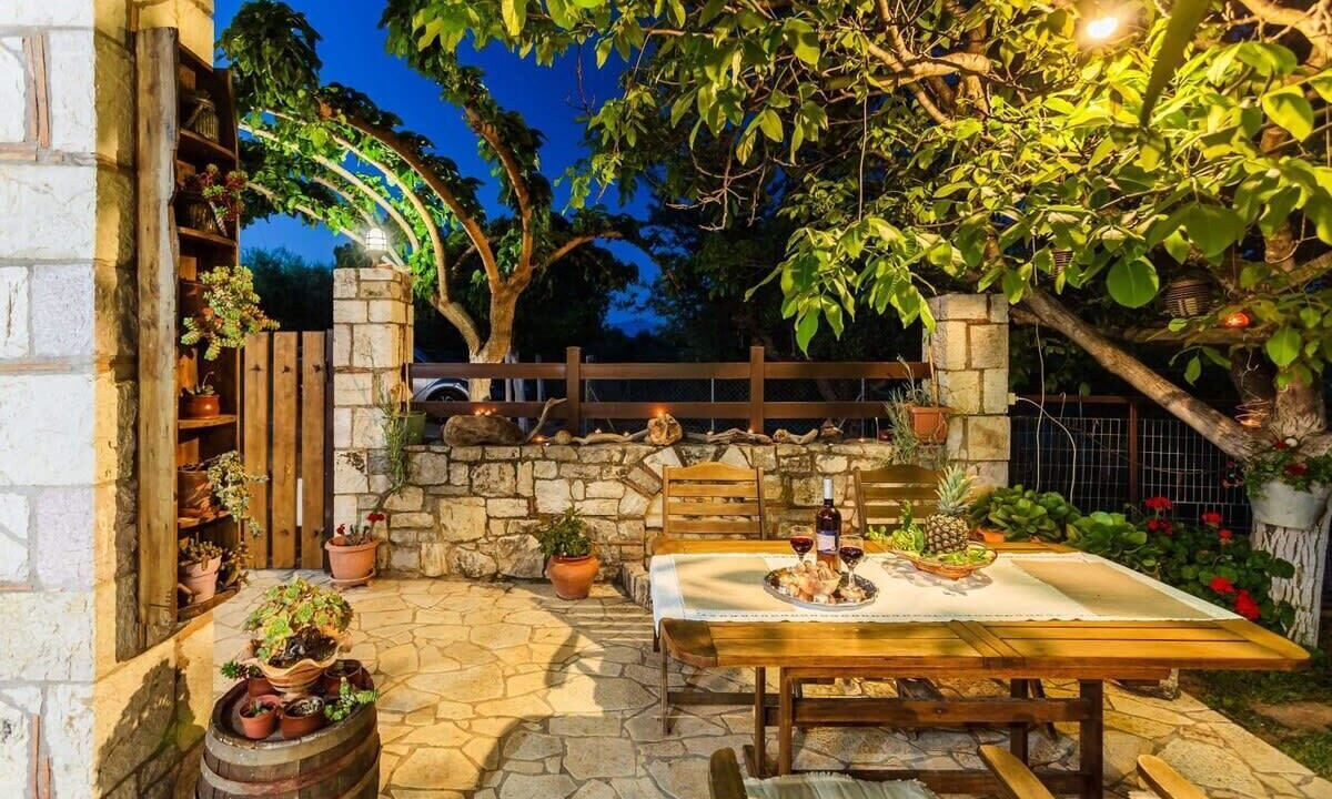 Photo of Outdoor in Messini