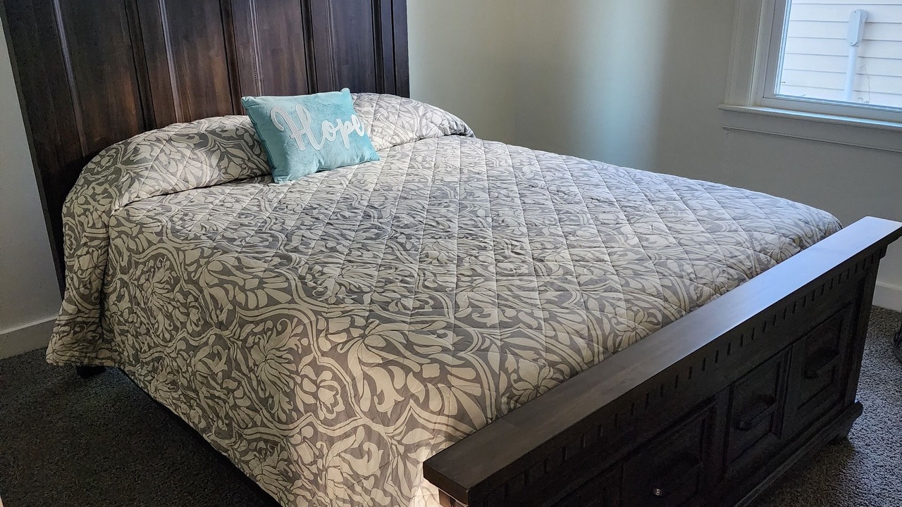 Photo of Bedroom in Axton