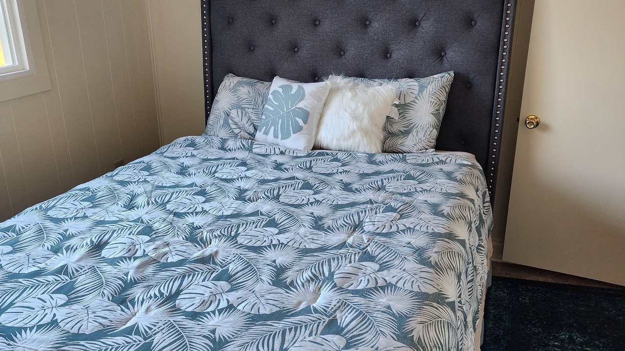 Photo of Bedroom in Axton
