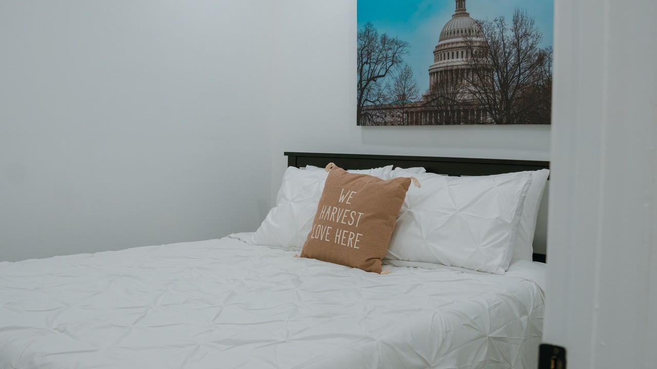 Photo of Bedroom in Lake Ridge