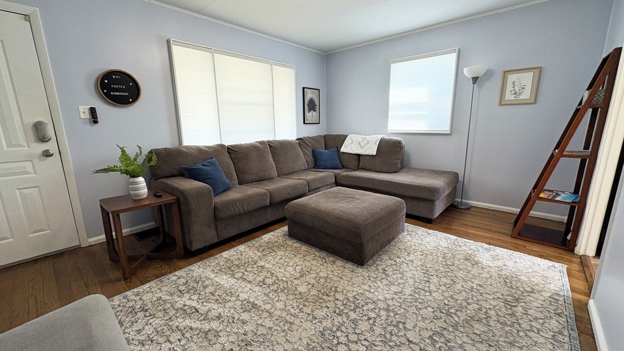 Photo of Livingroom in Michigan City
