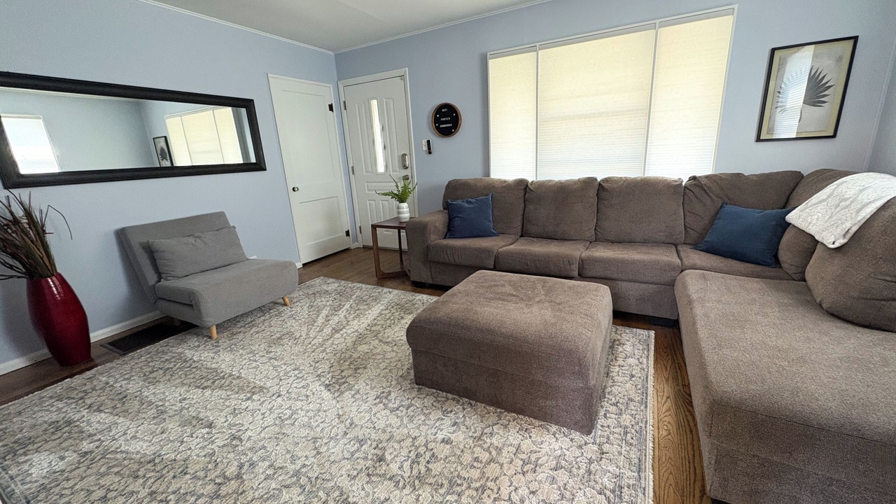 Photo of Livingroom in Michigan City