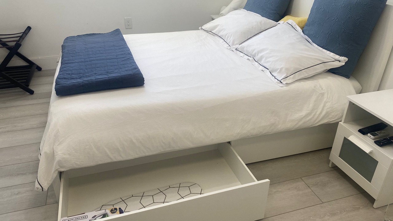Photo of Bedroom in The Roads