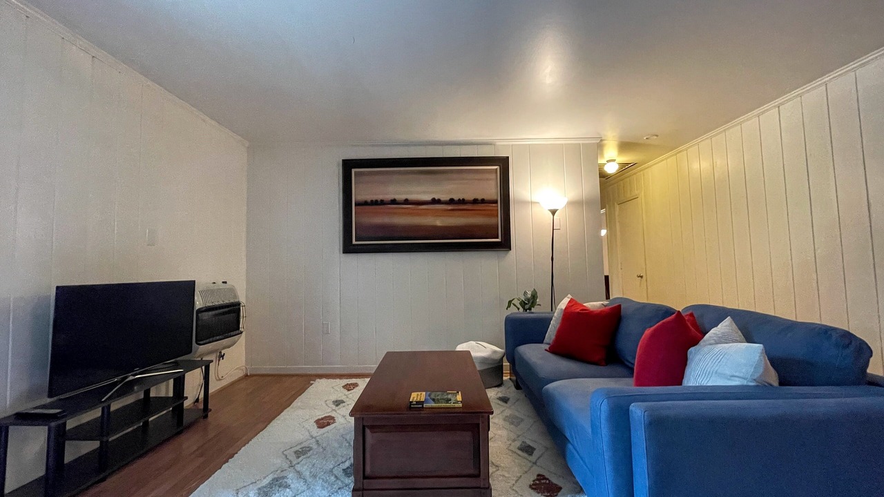 Photo of Livingroom in Luray