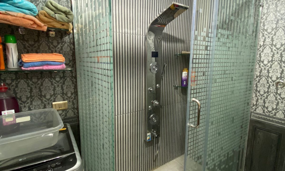 Photo of Bathroom in Garden City