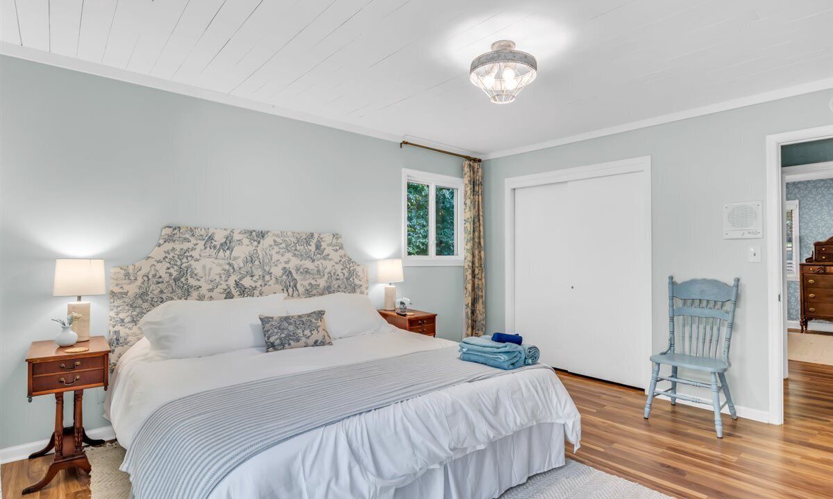 Photo of Bedroom in Merifield Acres
