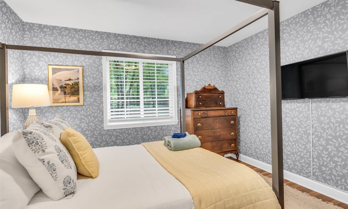 Photo of Bedroom in Merifield Acres