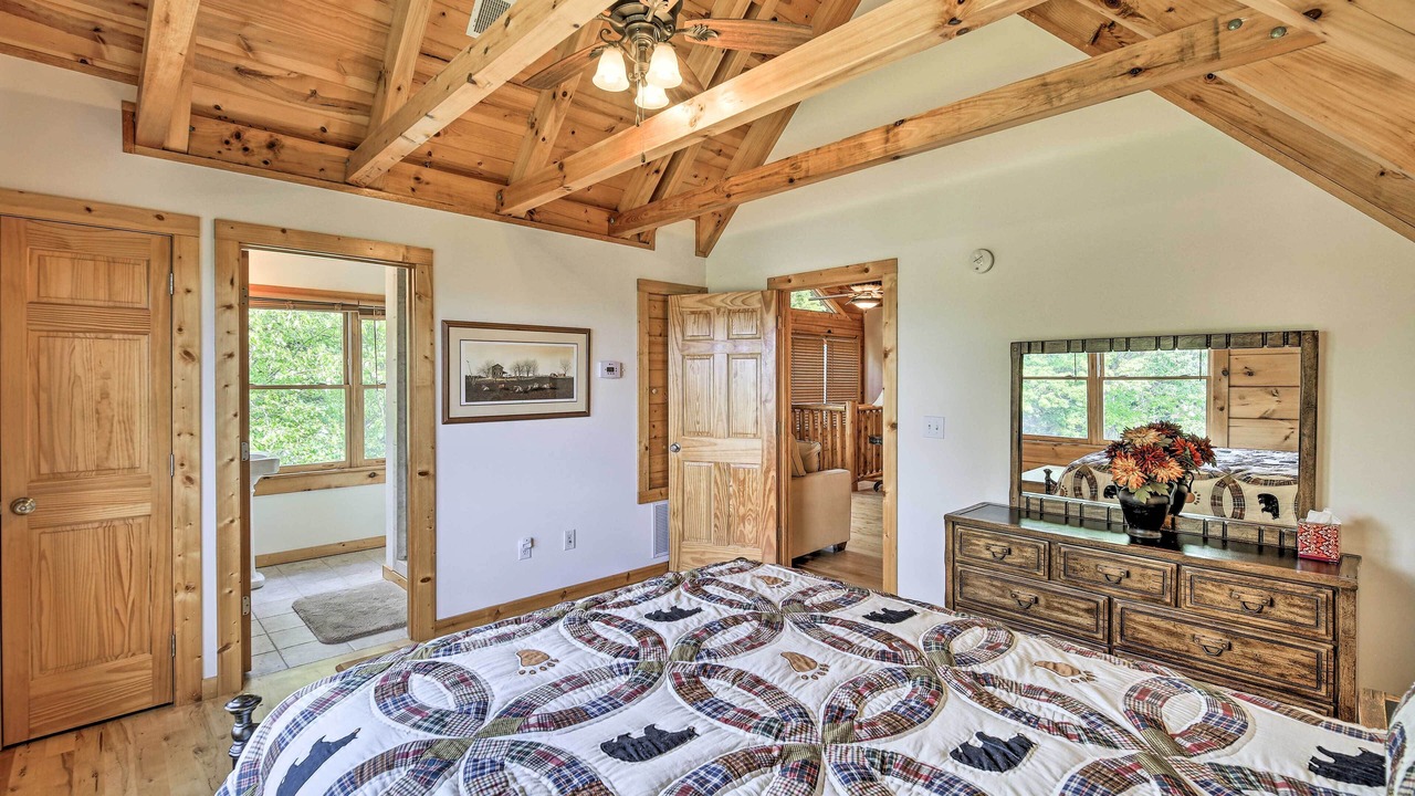 Photo of Bedroom in Piney Creek