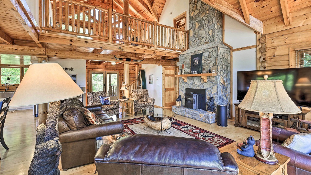 Photo of Bedroom in Piney Creek