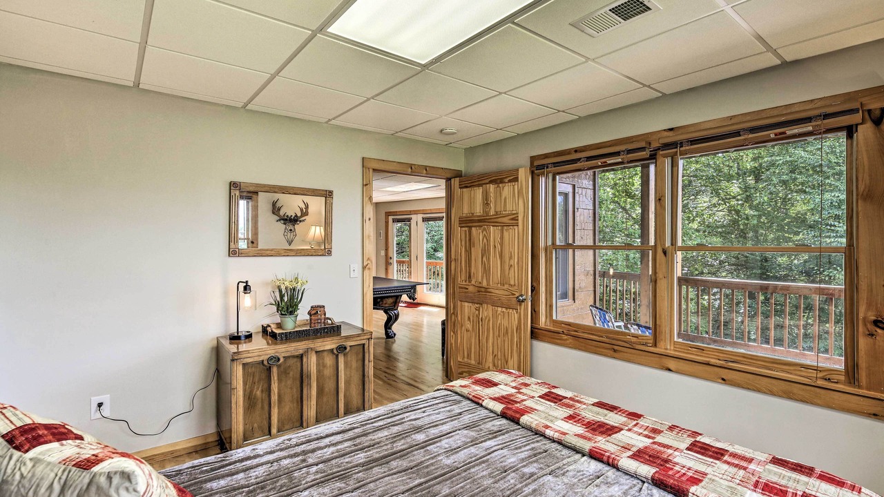 Photo of Bedroom in Piney Creek