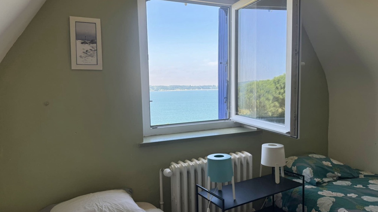 Photo of Bedroom in Plouezoch