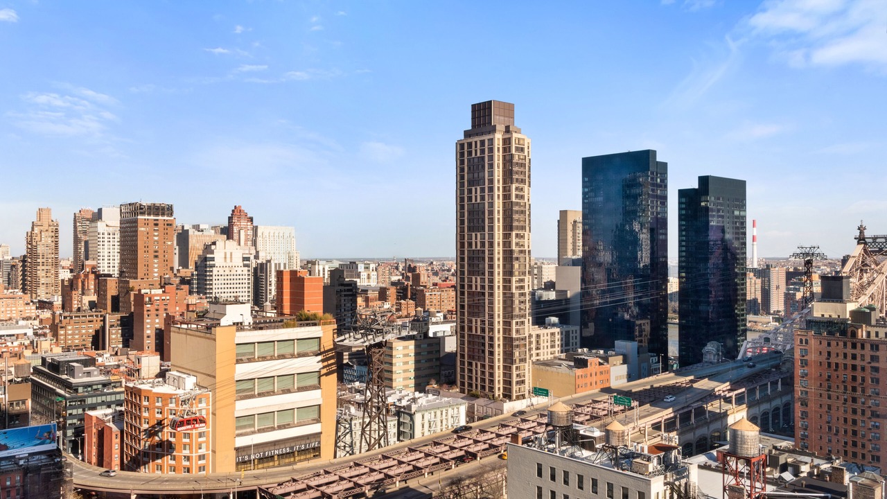 Photo of Others in Sutton Place