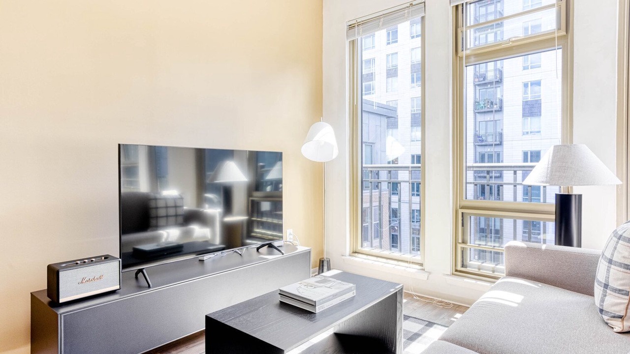 Photo of Livingroom in Assembly Square
