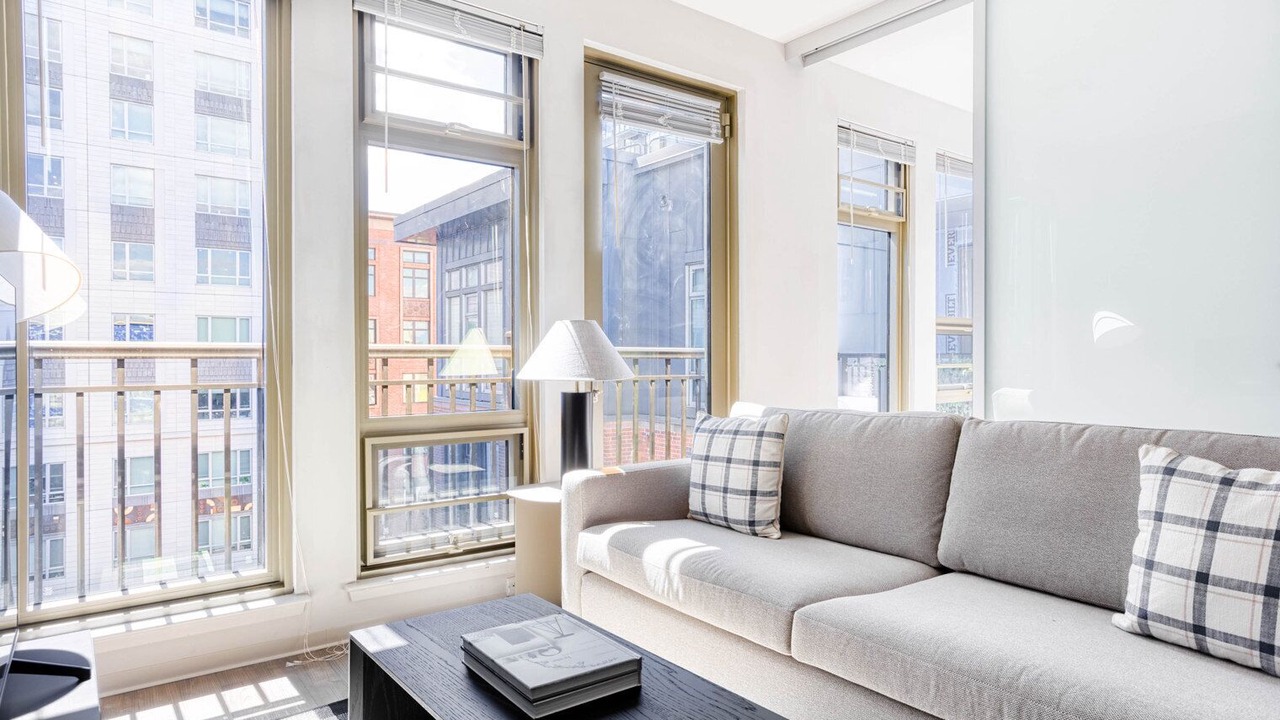 Photo of Livingroom in Assembly Square
