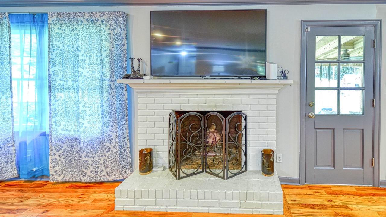 Photo of Livingroom in Killearn Estates