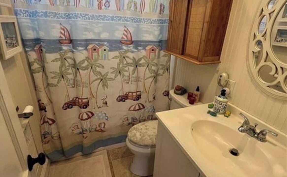 Photo of Bathroom in Windmill Point