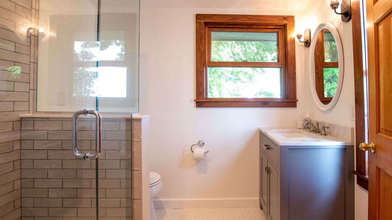 Photo of Bathroom in Ovid