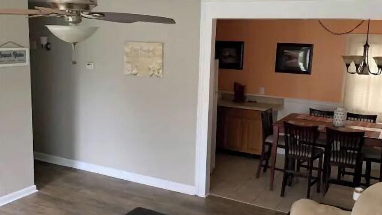 Photo of Livingroom in Bayview